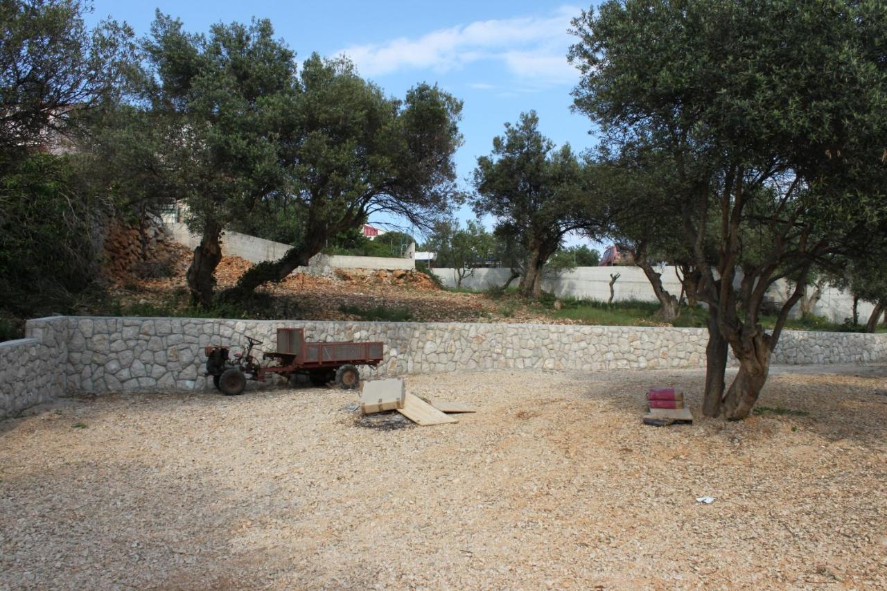 Apartments By The Sea Jakisnica, Pag - 21384 Lun  Exterior photo